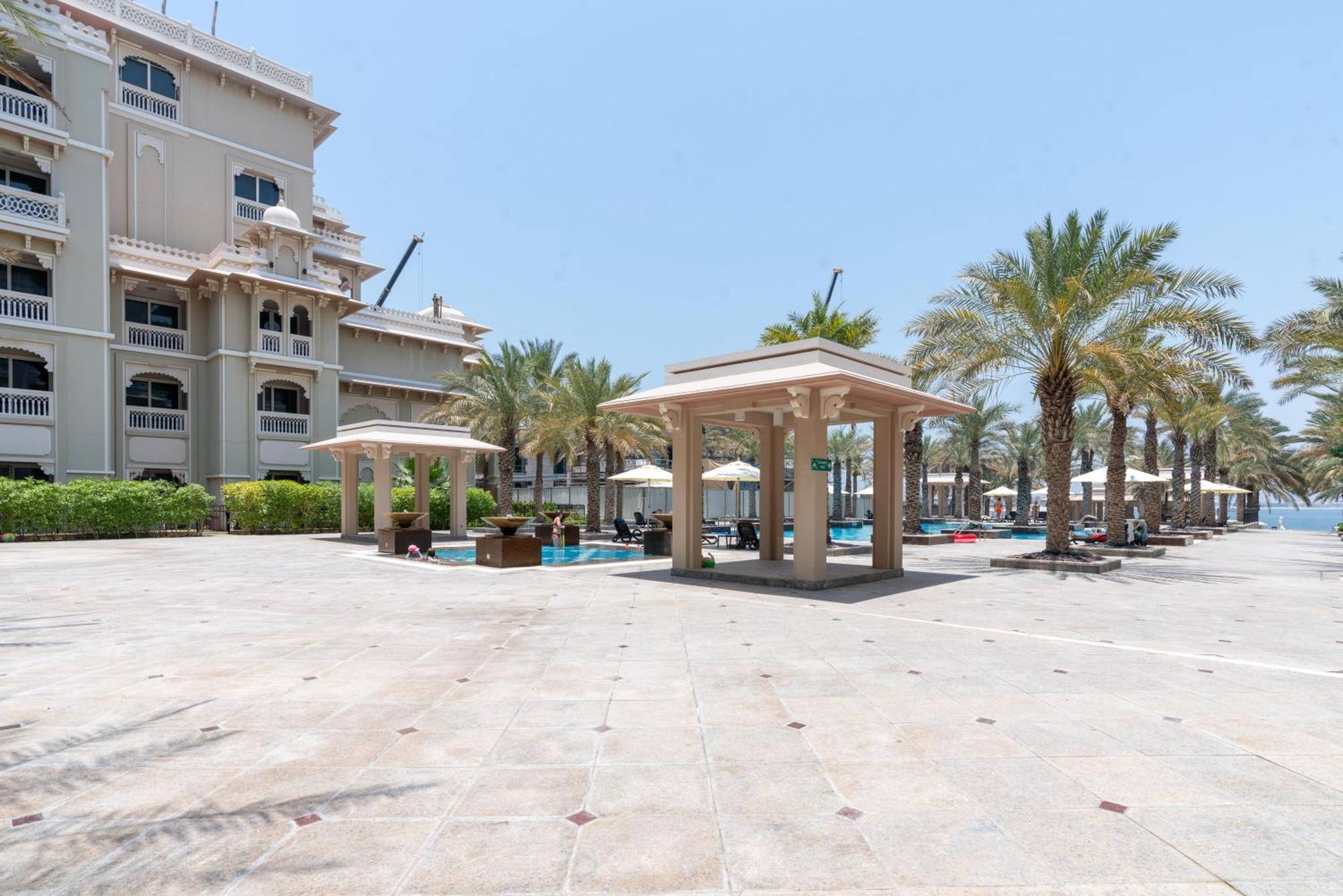 Samaya Homes - The Palm Modern 1b With Access * Dubai