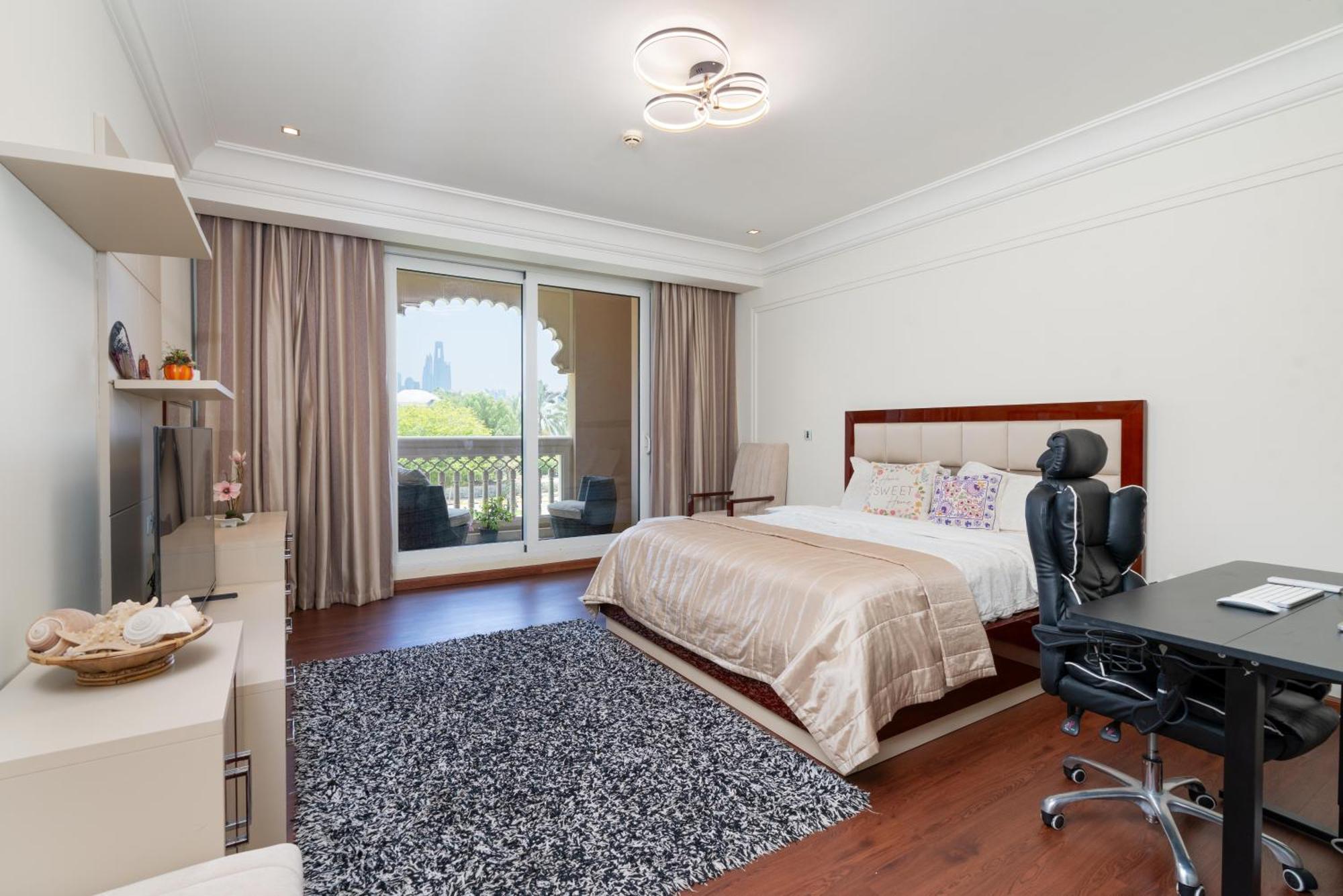 Samaya Homes - The Palm Modern 1b With Access *